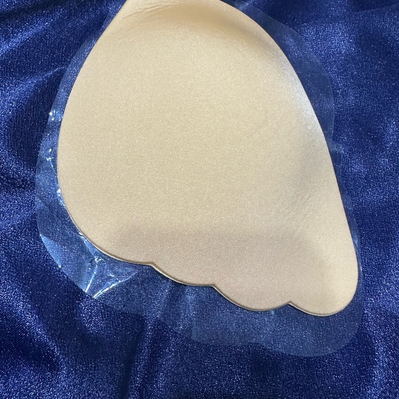 Adhesive Push Up Bra - Picture 2 of 5